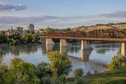 Finlay bridge — Calgary / YYC → Medicine Hat.